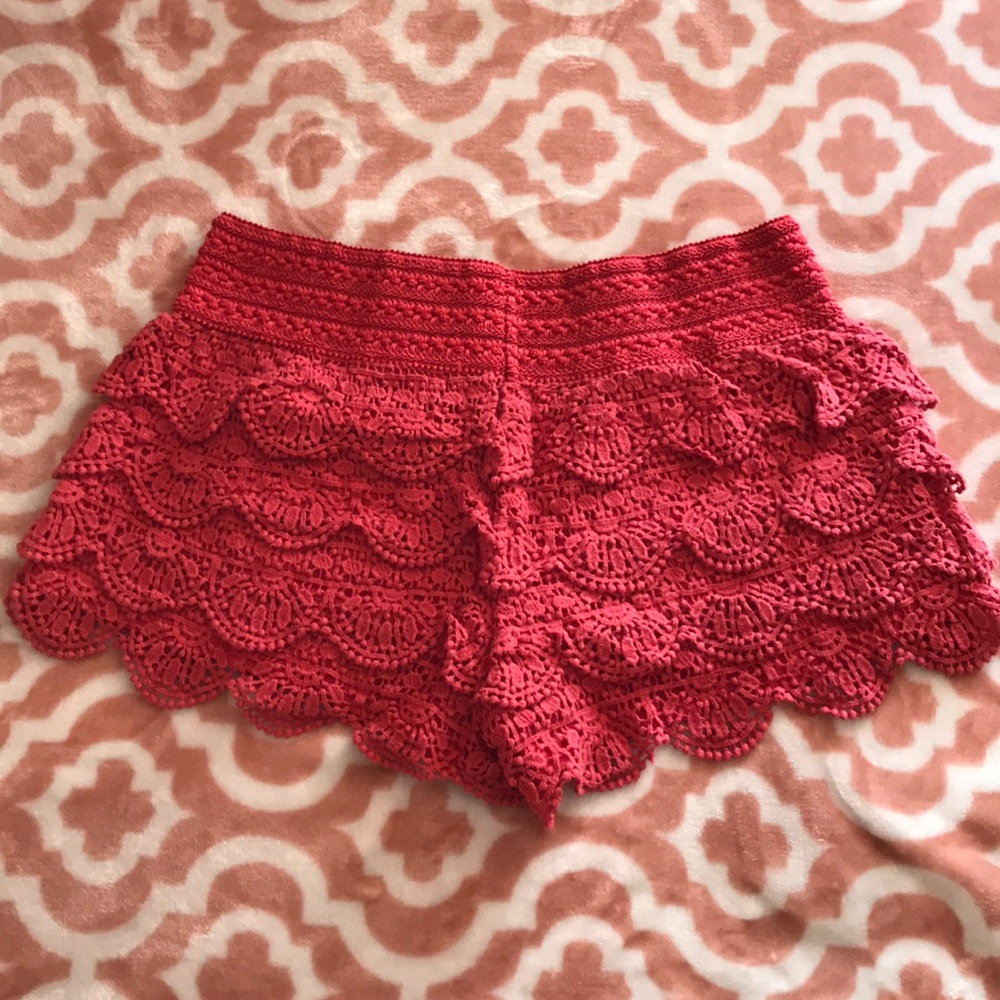 Red crochet scalloped lace shorts